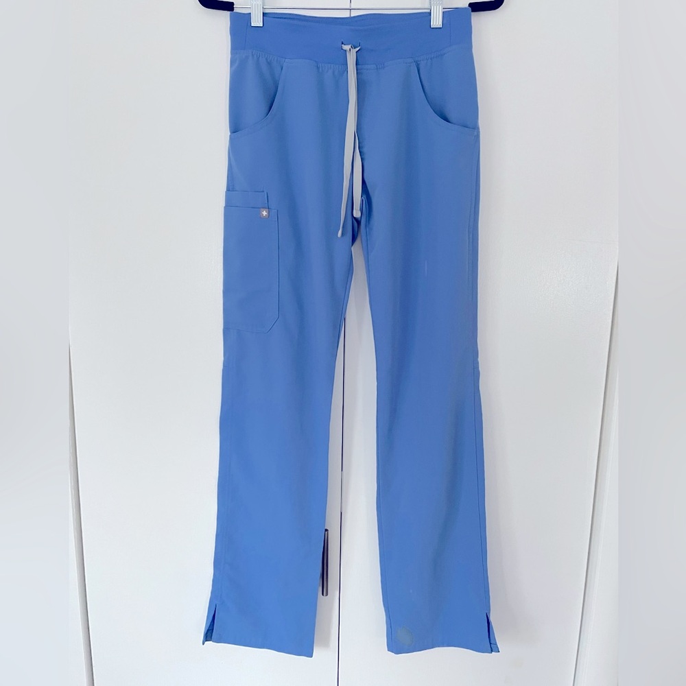 Figs Kade Cargo Scrub Pants - Ceil Blue